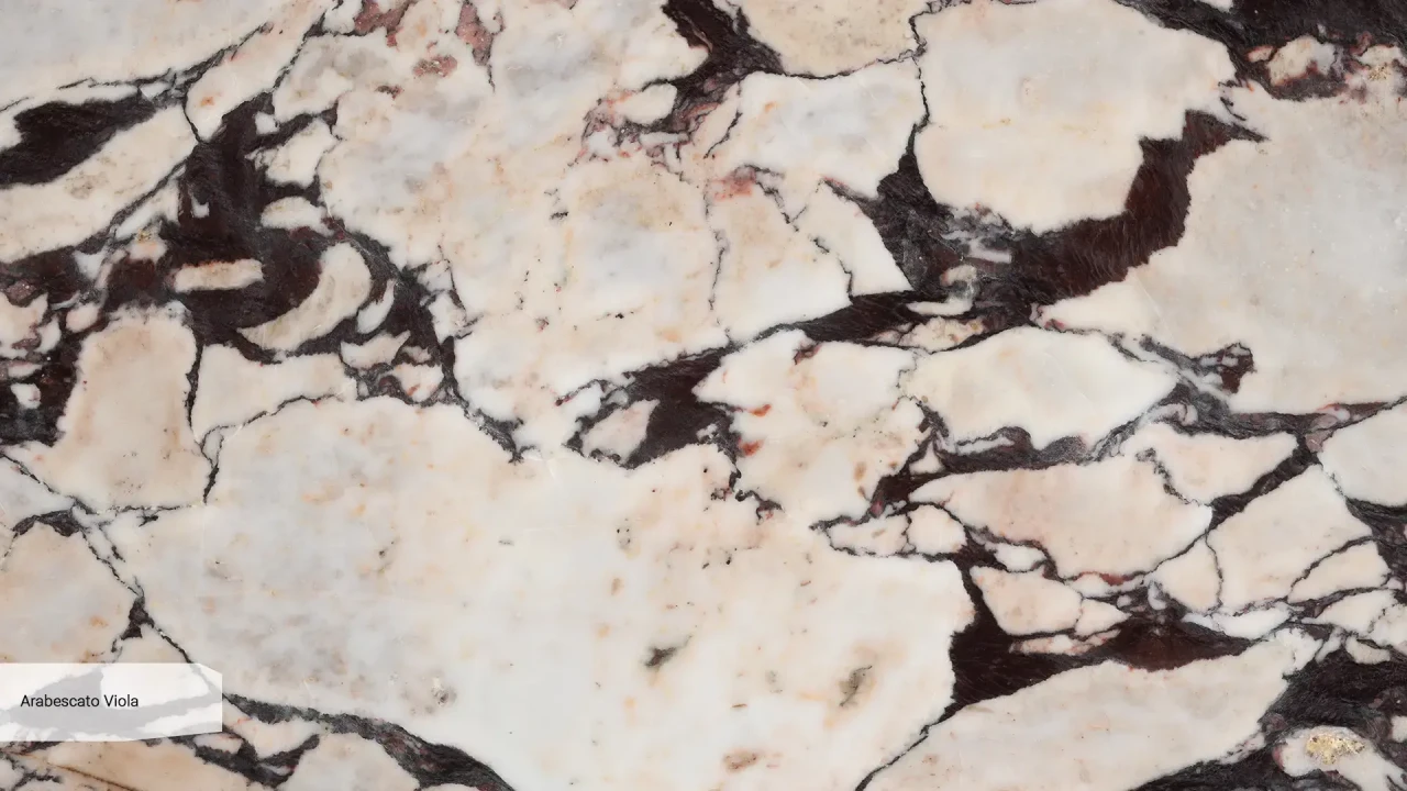 Scalla Naturale Arabescato Viola Antique в інтер'єрі