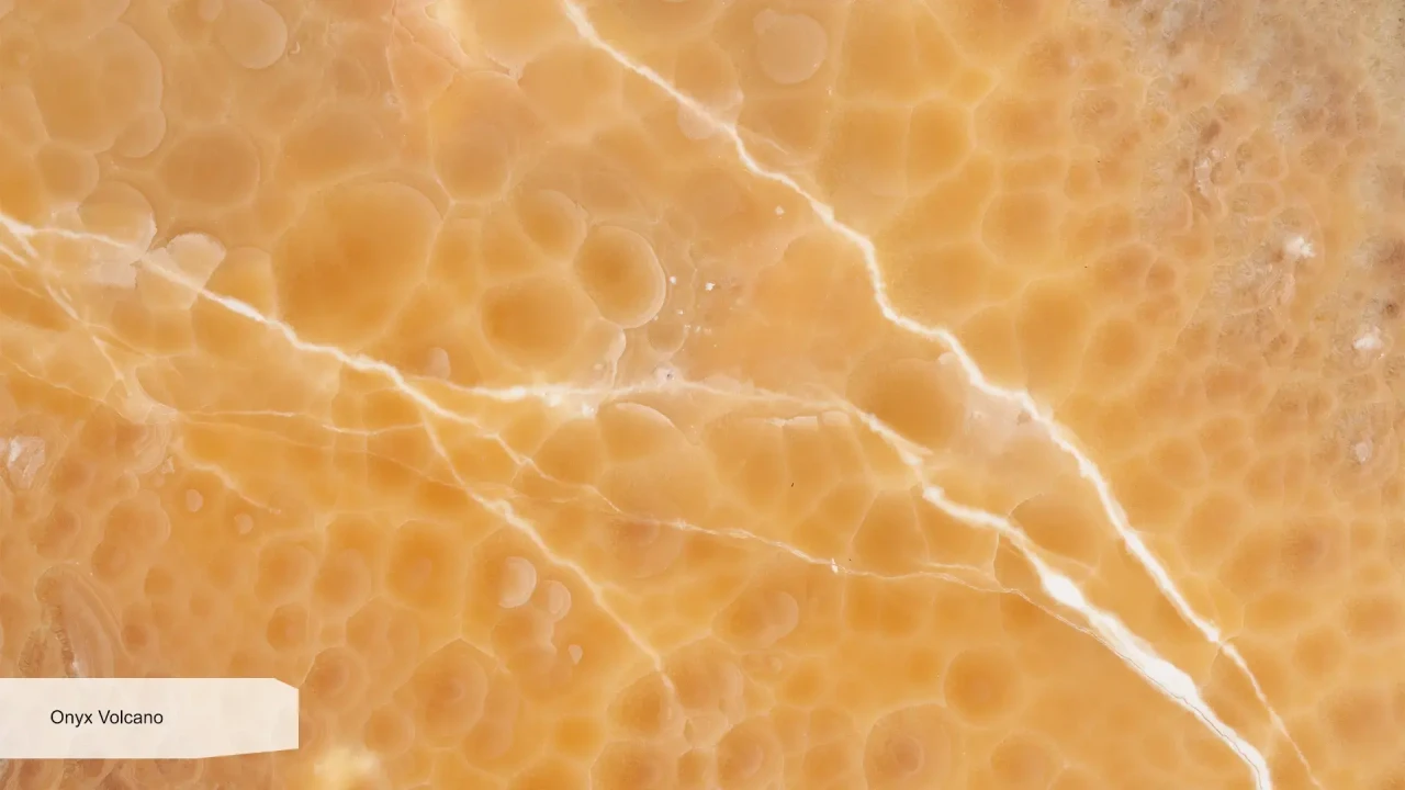 Scalla Naturale Onyx Volcano в интерьере